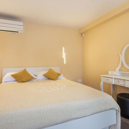 Villa Vita In Porec - Haus Fuer 6-8 Personen Kaštelir 외부 사진