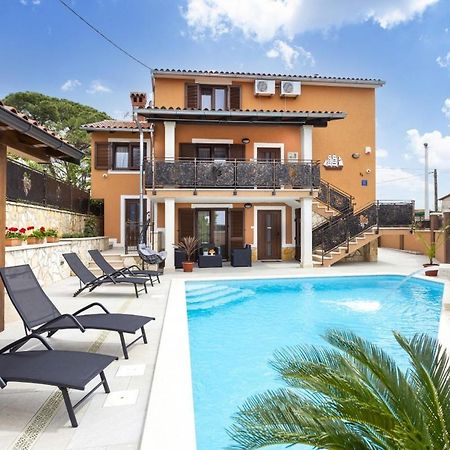 Villa Vita In Porec - Haus Fuer 6-8 Personen Kaštelir 외부 사진