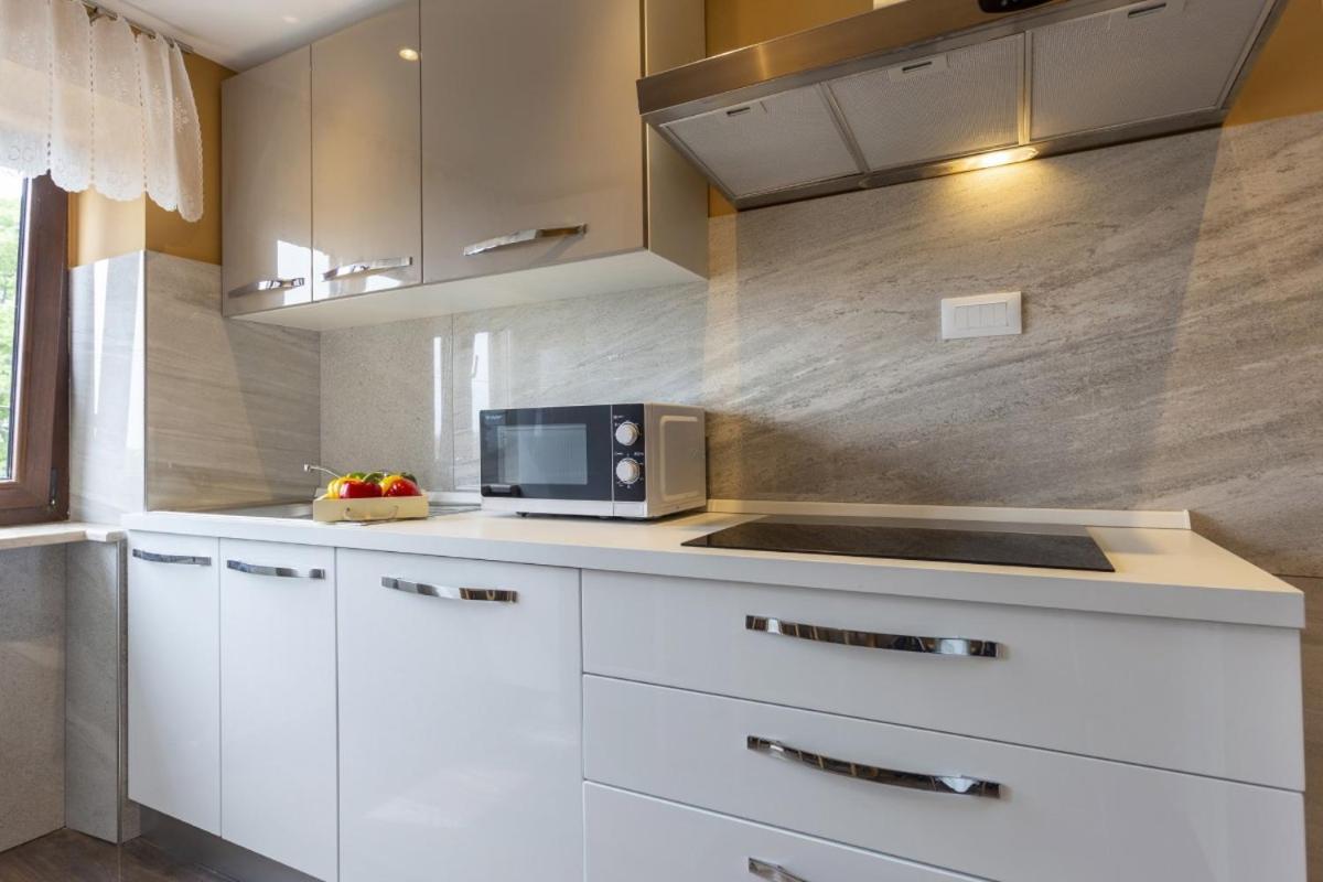 Villa Vita In Porec - Haus Fuer 6-8 Personen Kaštelir 외부 사진