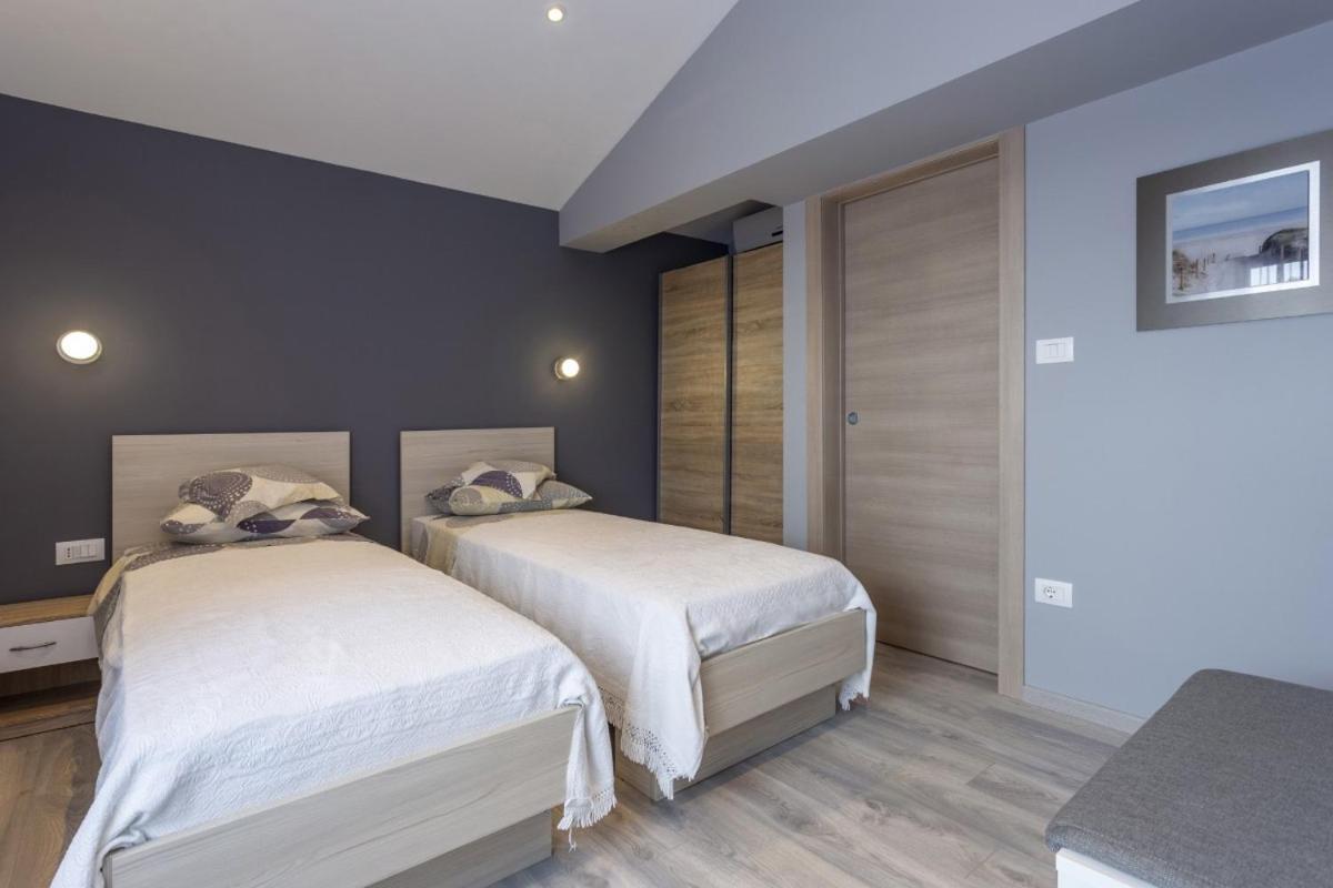 Villa Vita In Porec - Haus Fuer 6-8 Personen Kaštelir 외부 사진