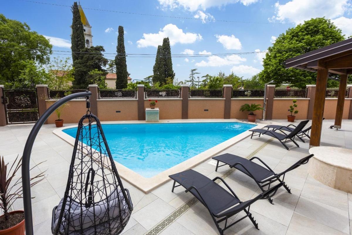 Villa Vita In Porec - Haus Fuer 6-8 Personen Kaštelir 외부 사진